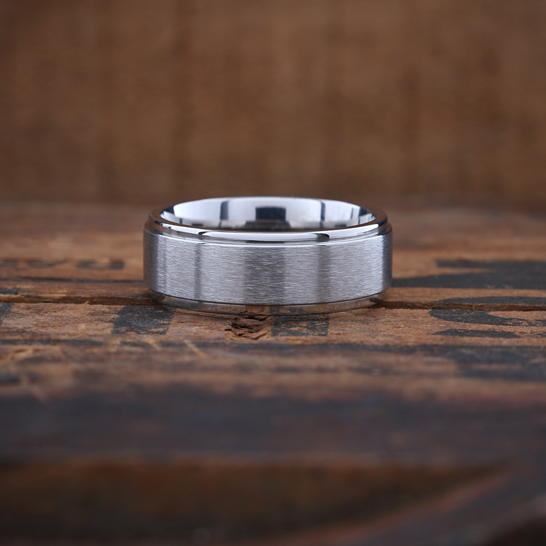 8mm Titanium Ring With Polished Outer Edges and a Matte Center
